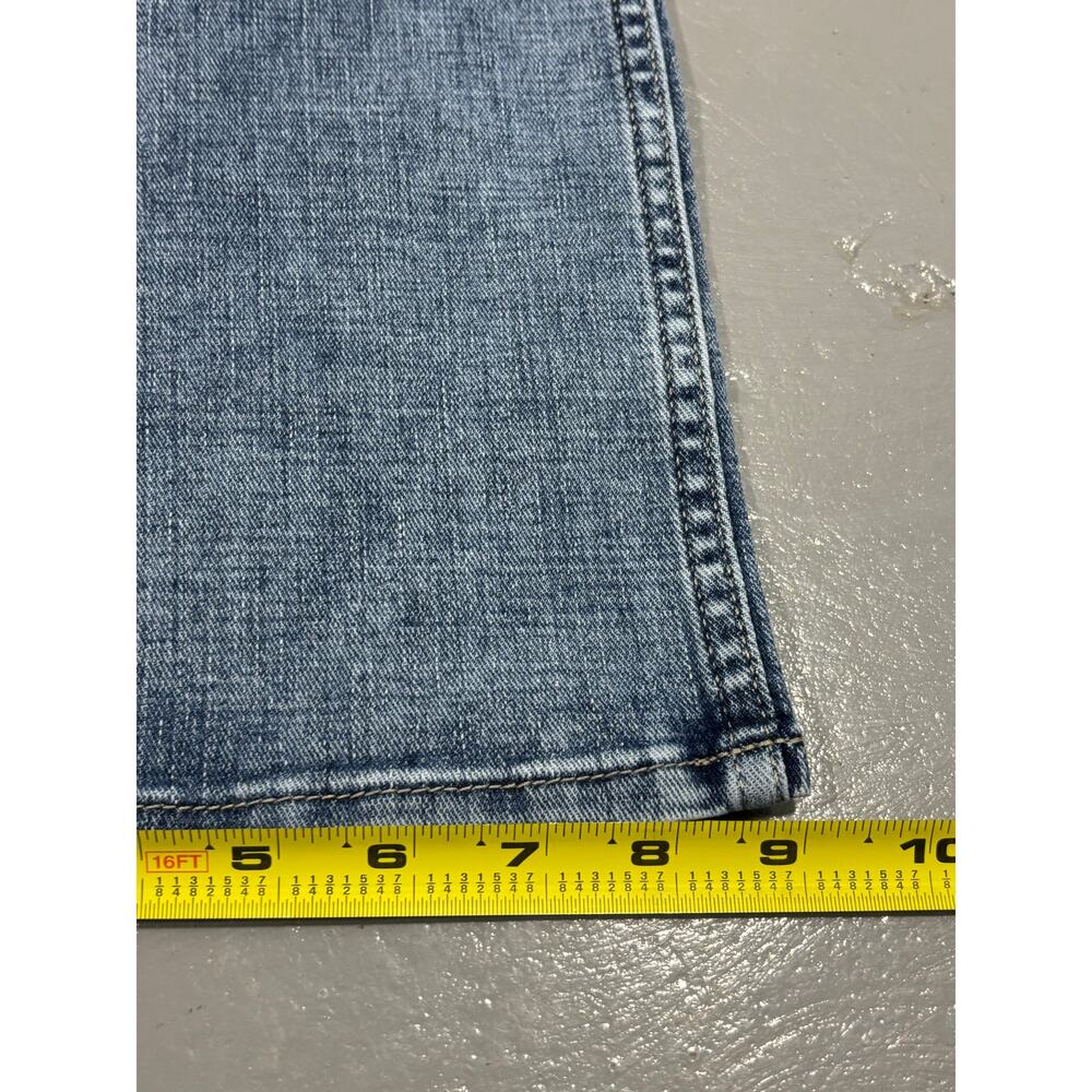 NWT Wrangler Women's Essential Mid-Rise Bootcut Jeans Light Wash 28x30 - Picture 6 of 8